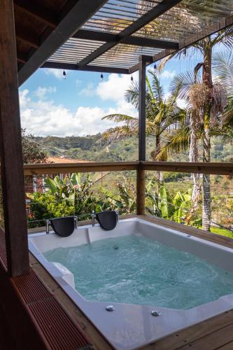 Mayka cabañas con JACUZZI