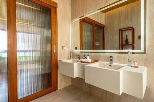 Sinae Residence Room Type - Premier Two-Bedroom Villa