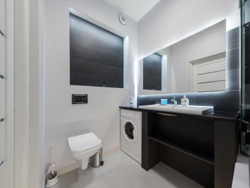 Riverside Harmony Chic Apartment by BookingHost, Breslau (Foto 9)
