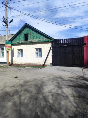 Nur-Ayana guest house in Naryn