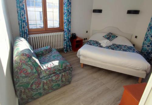 1 double bed, 1 sofa bed