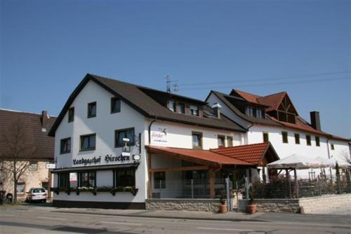 Hotel-Restaurant Werneths Landgasthof Hirschen - Hôtel - Rheinhausen