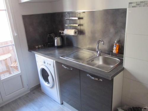 Nice Apartment Old Town - image 5