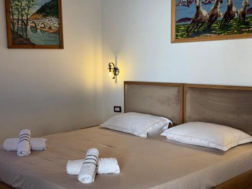 Comfort Triple Room image 8
