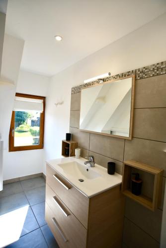 Bathroom, Gite de la ferme Cour Lecoq in Pierrefitte-en-Auge