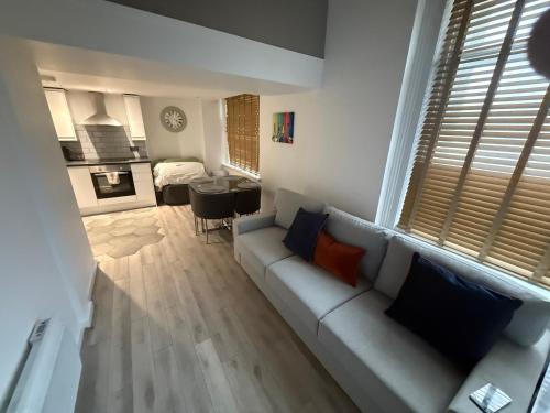 5 Halifax House Apartment 7, Liverpool (photo 10)