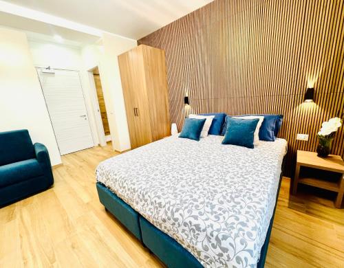 Standard Triple Room with Sea View