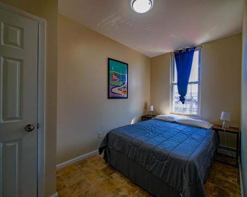 Cozy and Chic 2BR apartment mins to NYC in Jersey City, USA