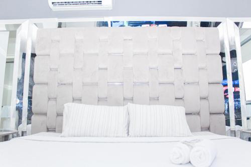 Pent-house loft de 3 habitaciones, vista al rio, balcón privado parrilla