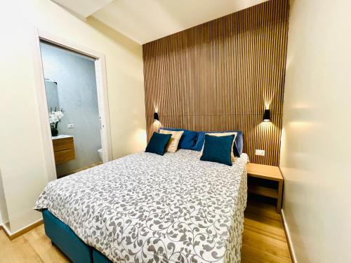 Deluxe Double or Twin Room image 3