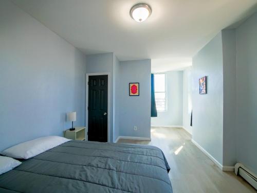 Amazing one-bedroom apt with view near NYC in Jersey City, USA