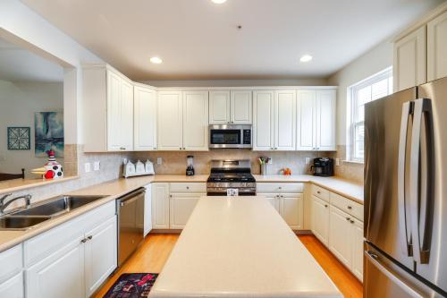 Ocean View Resort Townhome - Bike to Beach! - image 2