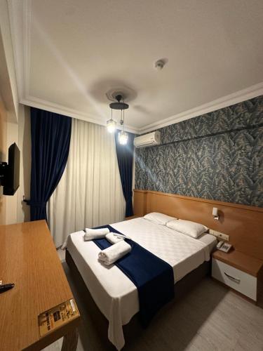 Economy Double Room image 10