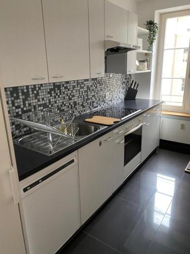 4 Zimmer, 6 Betten, neu möbliert, im Zentrum, Bâle (photo 4)