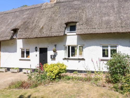 1 Harpur Cottage