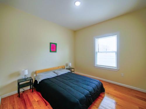 Pleasing 3BR Apt, Mins to NYC