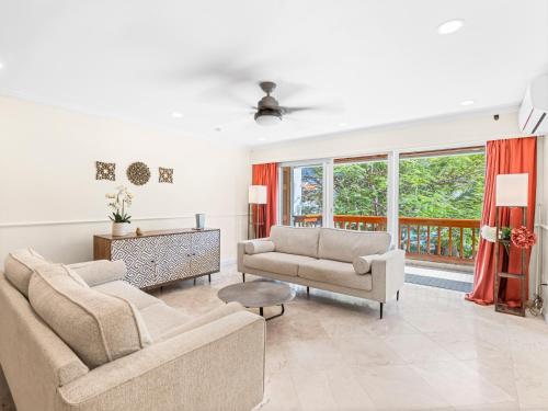 Sunny Days at Simpson Bay Yacht Club