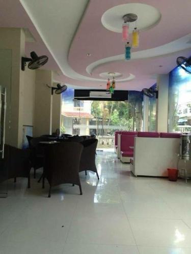 Phong Lan Hotel Cua Lo - 바/라운지