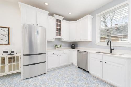Stunning 2 Bedroom Apt in Historic Springfield in Jacksonville, USA