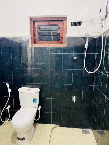 Budget Double Room image 2