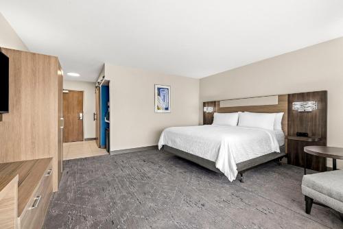 Holiday Inn Express And Suites Phoenix West Tolleson By IHG - image 4