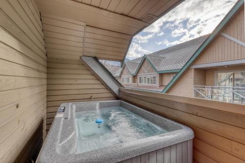 Valhalla #35, Whistler (foto 2)