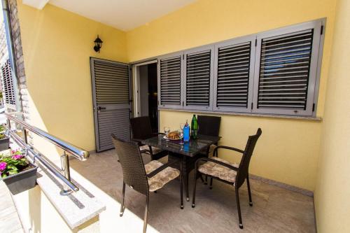 Two-Bedroom Apartment Standard room in Apartments Vesna