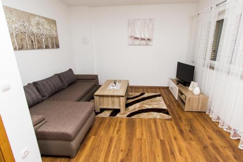 Two-Bedroom Apartment image 4