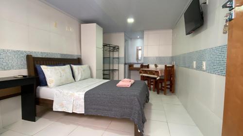 Double Room with Private Bathroom image 1