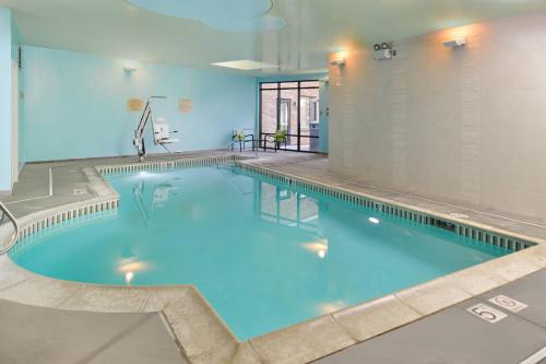 SpringHill Suites Irvine John Wayne Airport / Orange County - image 13
