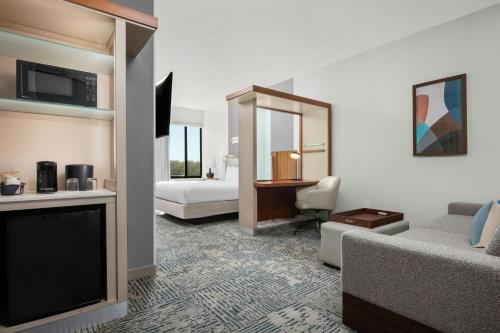 SpringHill Suites Irvine John Wayne Airport / Orange County - image 12