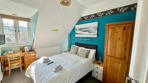 1 double bed
