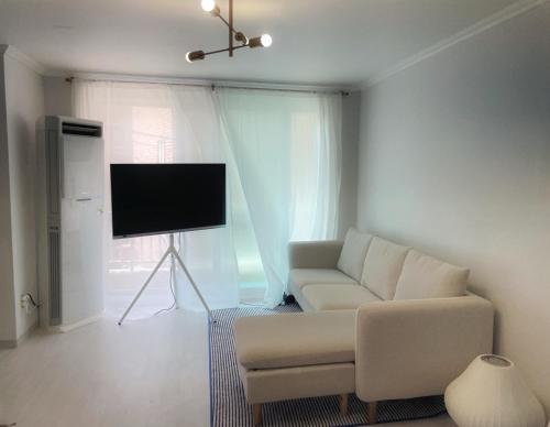 Stay In Itaewon, Seoul