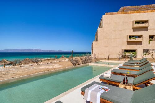 Apkārtne, Amina Wind Resort by Tasman in La Ventana