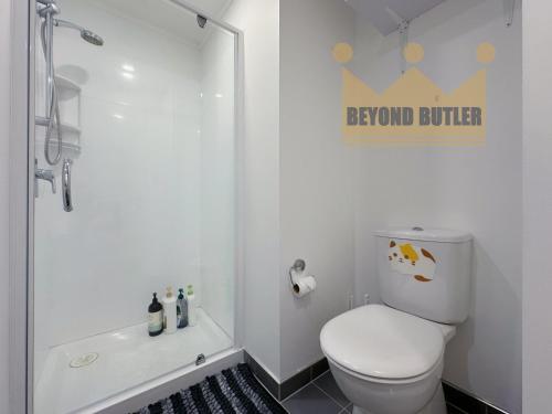 Modern 2B on Queen St with FREE Gym!, Окленд (фото 6)