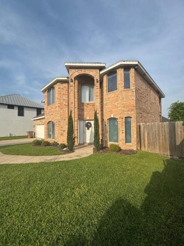 Calm 2 Story Luxury Rental Home