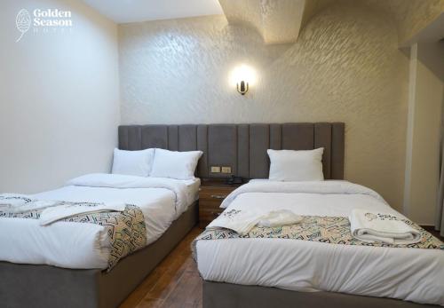 King Room with Garden View image 10