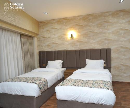 Deluxe King Suite image 8