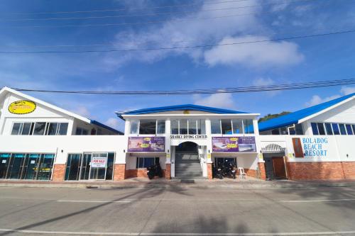 Bolabog Beach Resort
