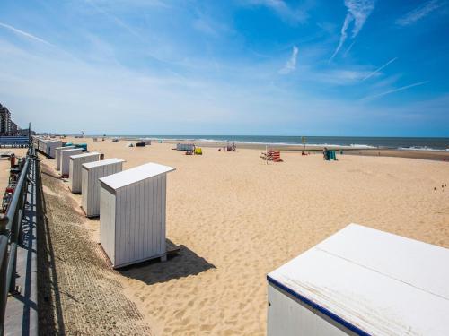 Studio in Belgium with Sea View & Balcony, Middelkerke (photo 6)