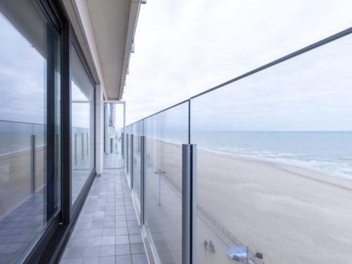 Apartment with balcony in Middelkerke photo 3
