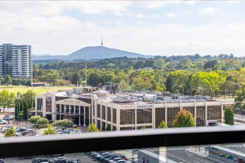 Modern Chic 1-Bedroom Apartment with Parking in Woden Valley