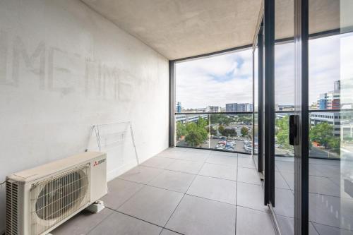 Modern Chic 1-Bedroom Apartment with Parking in Woden Valley