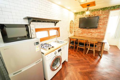 3-Gu&Anne house Hongdae 6room & 4bath House, Soul (fotografie 4)