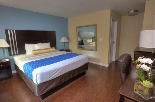 Sunrise Inn San Diego - image 9