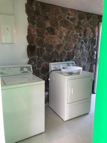 Le Fare de l'Escale in Таити