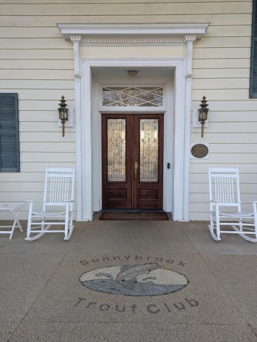 Farrell House Lodge at Sunnybrook Trout Club - image 13