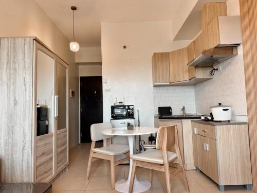 Rustic Studio by Hayahay Rentals, Cebu