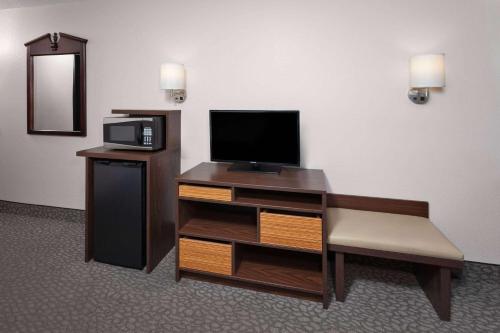 罗密欧维尔速8酒店 罗密欧维尔速8酒店