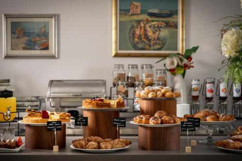 Hotel Calypso - image 6